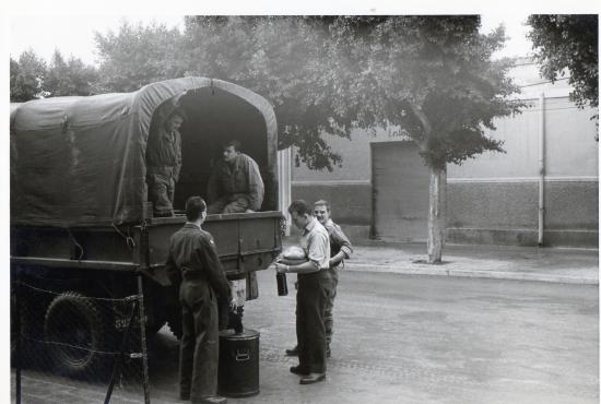 le déjeuner arrive